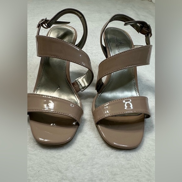 Worthington Tan Patent Leather Heels Minimalist Design - Picture 10 of 12